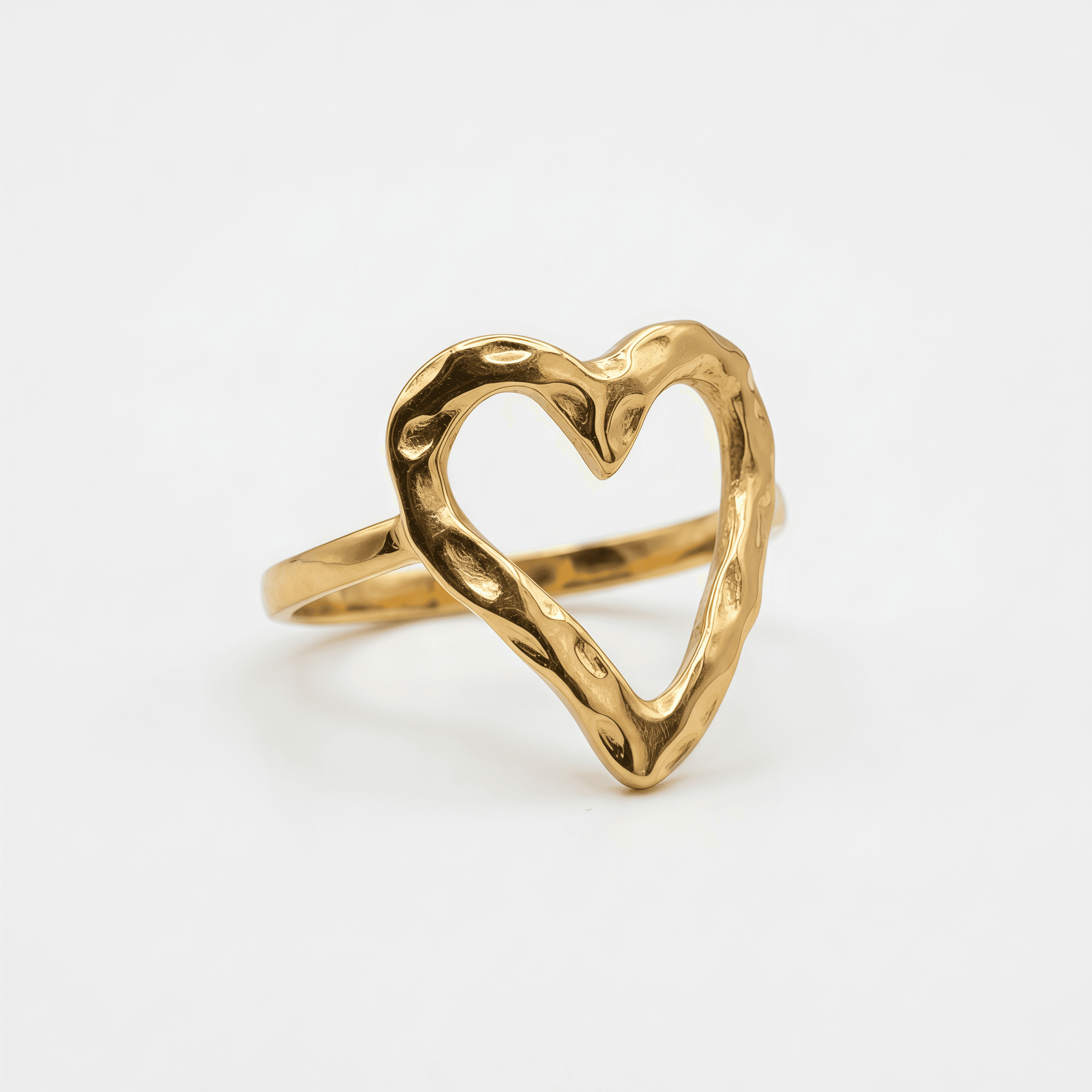 Anillo Corazón Orgánico Dorado