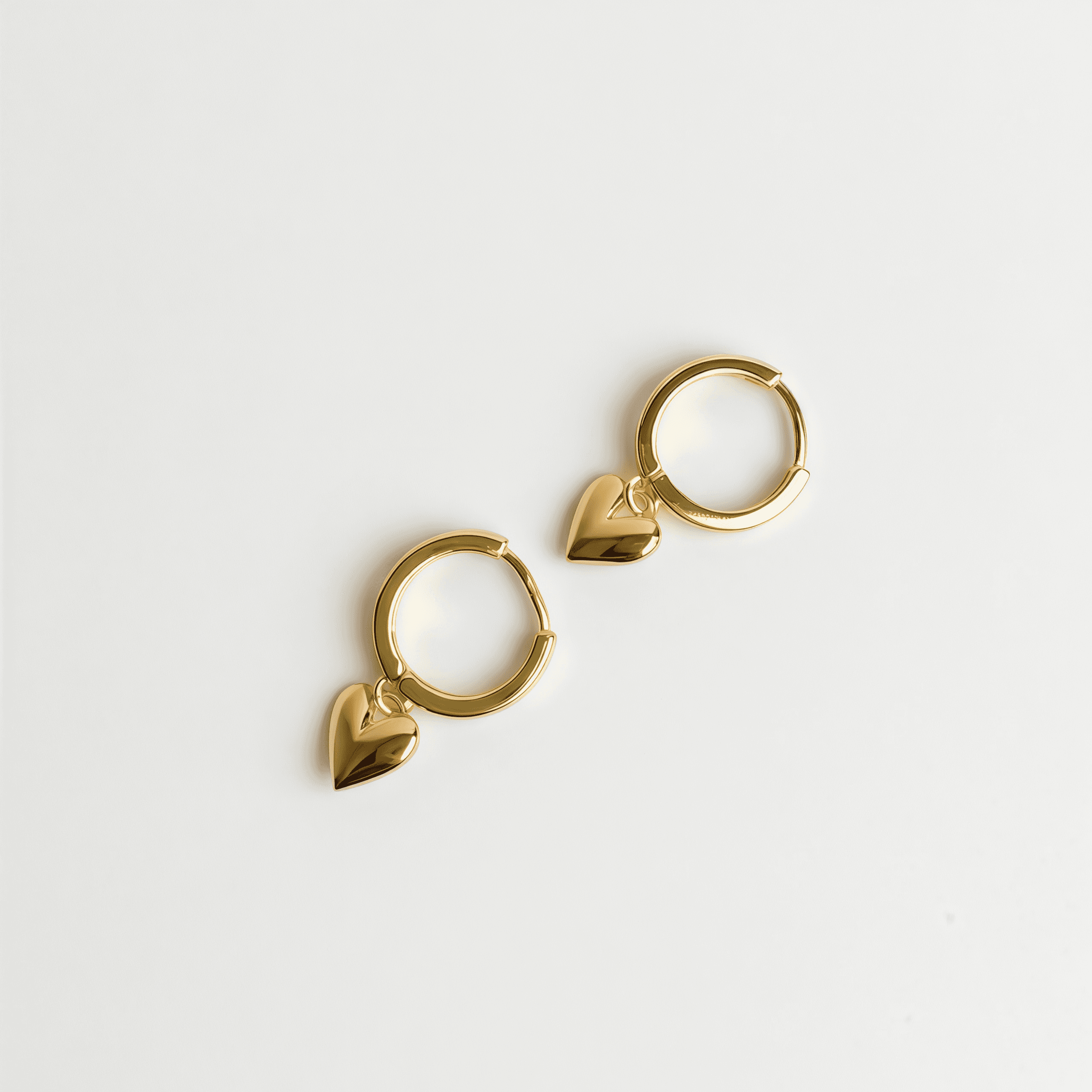Aretes Argolla Corazón Dorado - Vista 2